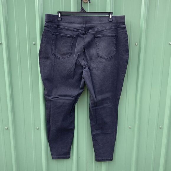 Women's Plus Size Pull On Jegging Denim Jeans Pants Size 2X (20W-22W) - Picture 2 of 8